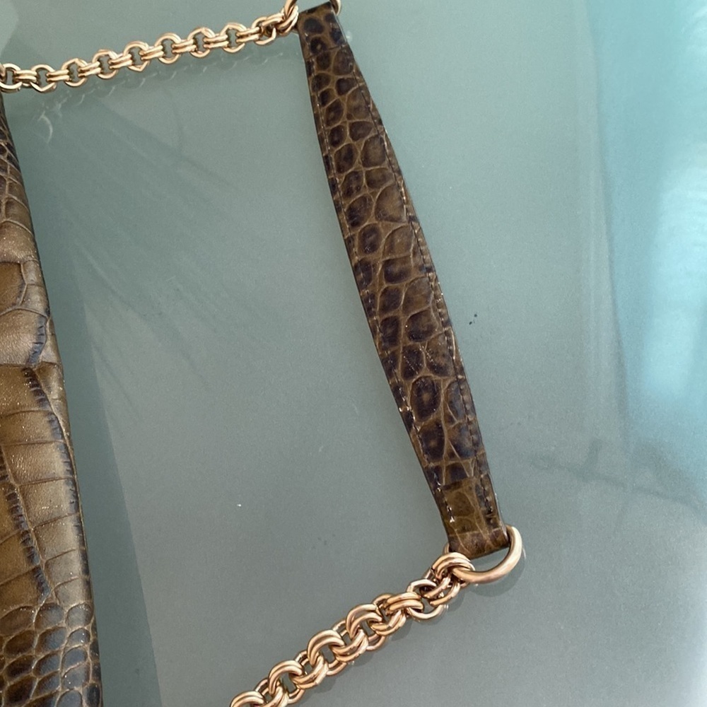 ANN Taylor Leather Baguette Top Handle Bag with Gold Chain Strap - Picture 6 of 12